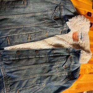 Womens fur lined denim Levi’s jacket